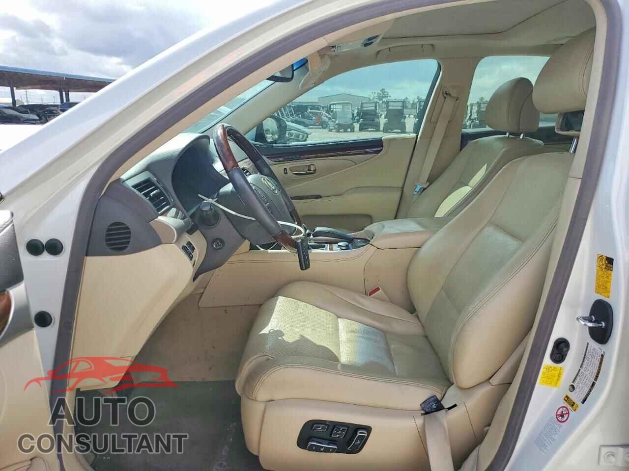 LEXUS LS 460 2014 - JTHBL5EF3E5130017