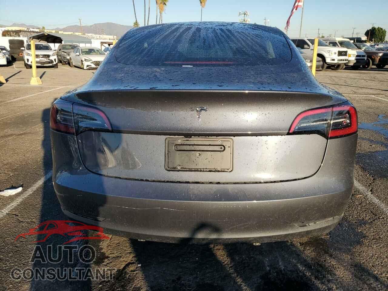 TESLA MODEL 3 2023 - 5YJ3E1EA8PF689500