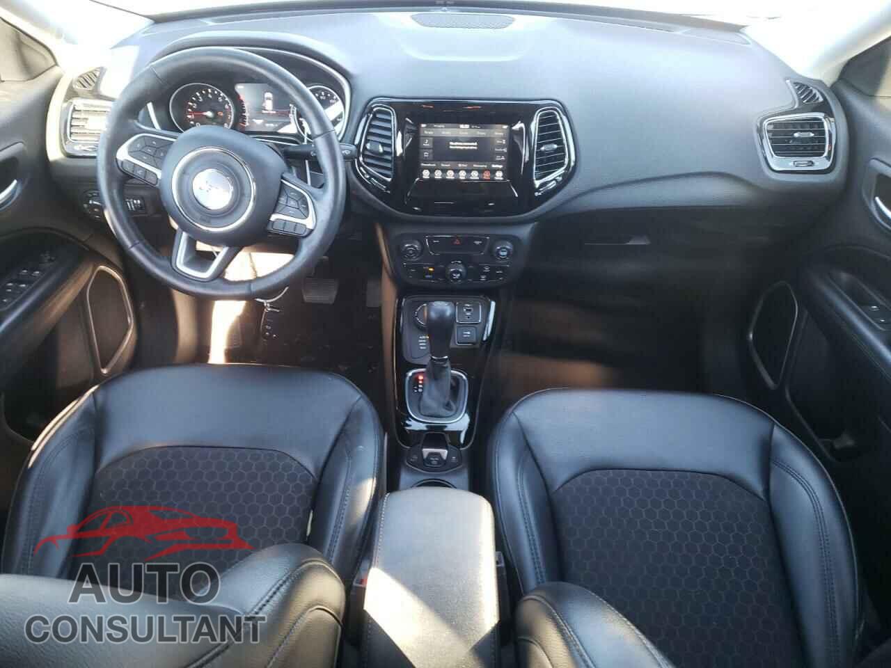 JEEP COMPASS 2019 - 3C4NJDBB3KT840126