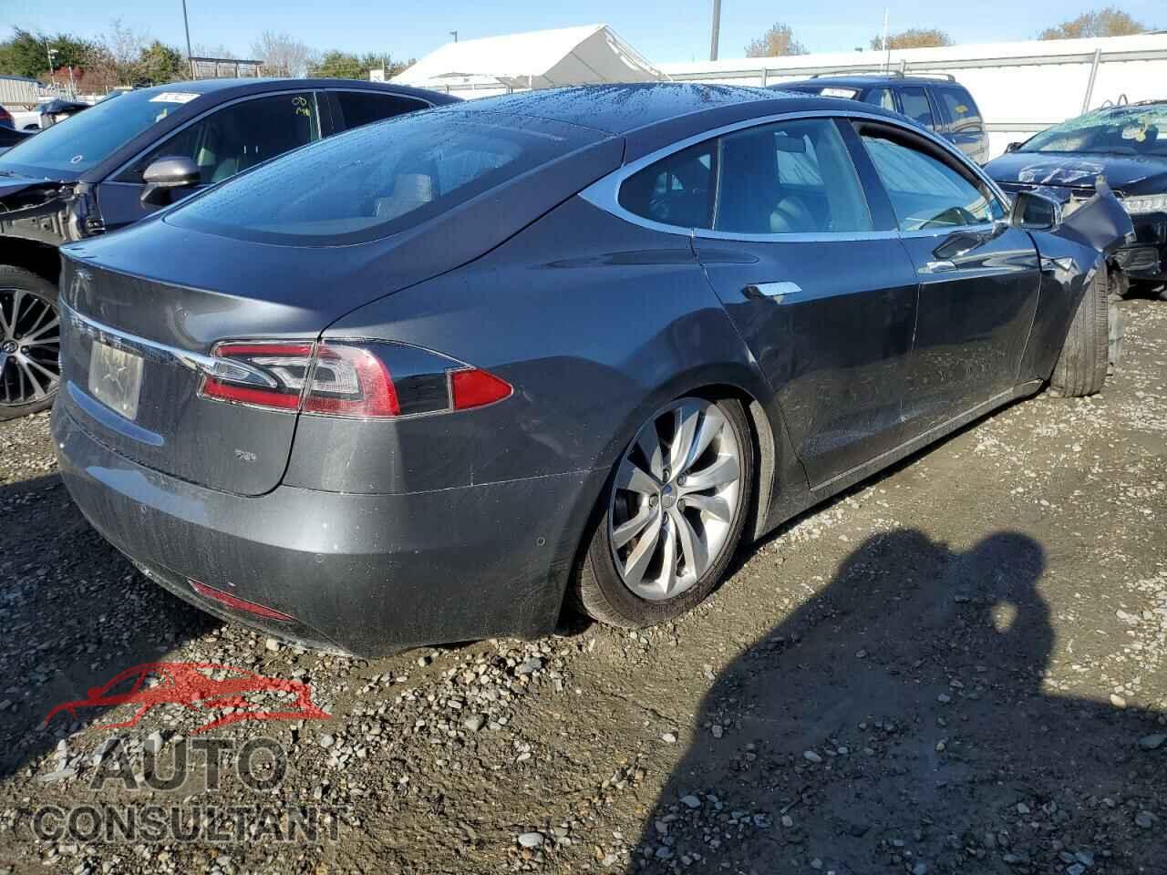 TESLA MODEL S 2016 - 5YJSA1E10GF158444