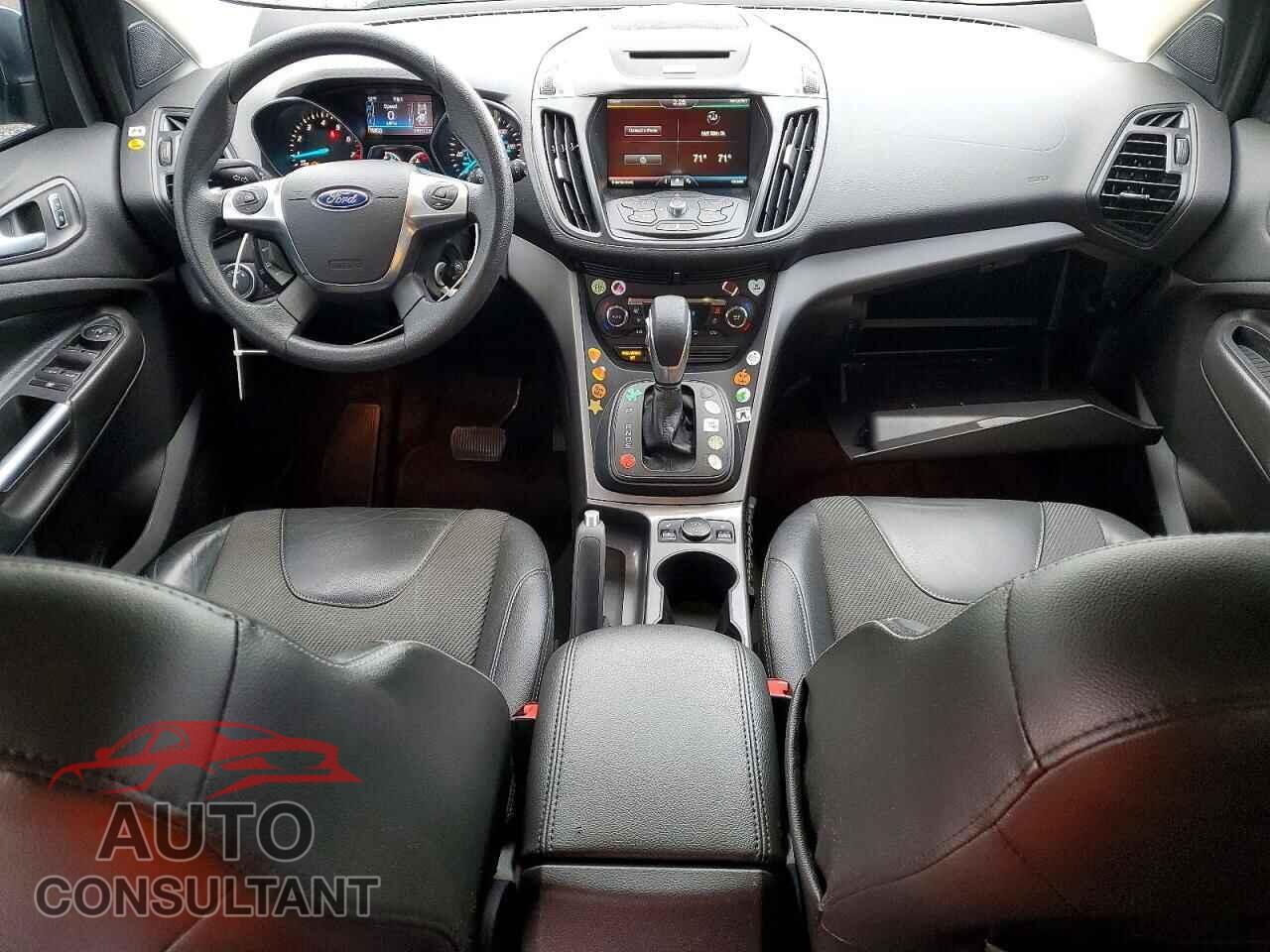 FORD ESCAPE 2015 - 1FMCU9G97FUC64565
