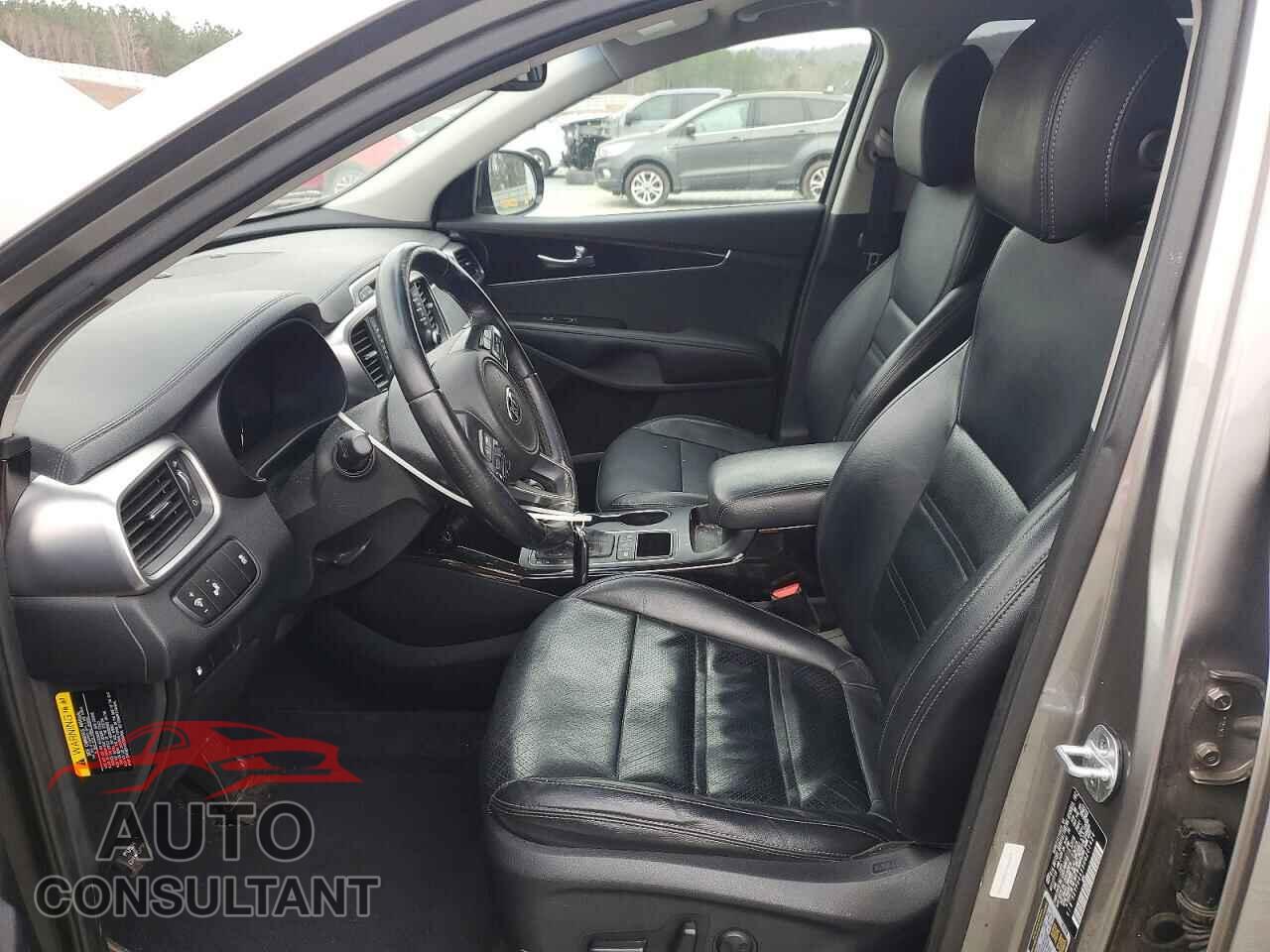 KIA SORENTO 2017 - 5XYPH4A59HG201426