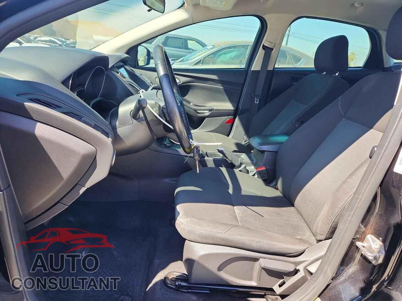 FORD FOCUS 2015 - 1FADP3F27FL248993
