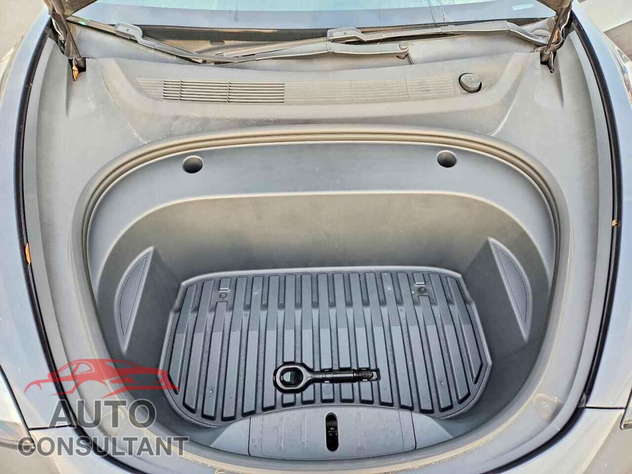 TESLA MODEL 3 2020 - 5YJ3E1EA6LF792957