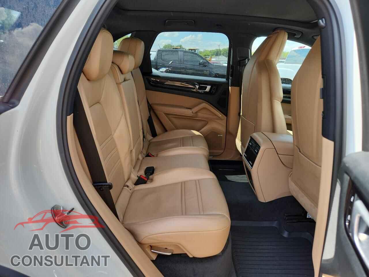 PORSCHE CAYENNE 2019 - WP1AB2AY3KDA64932