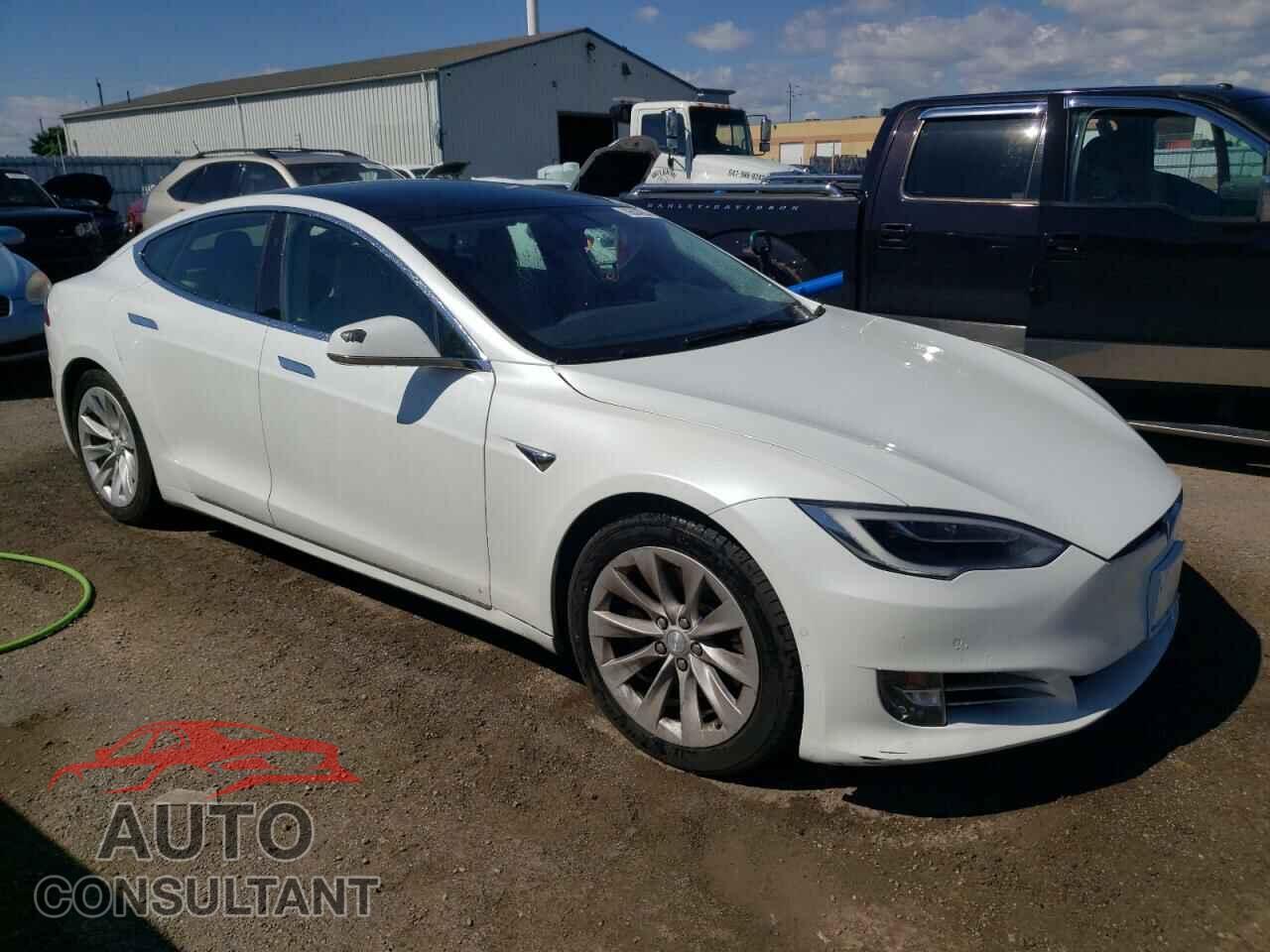 TESLA MODEL S 2017 - 5YJSA1E23HF200227
