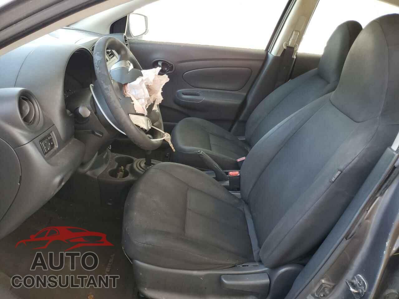 NISSAN VERSA 2017 - 3N1CN7AP3HL821002