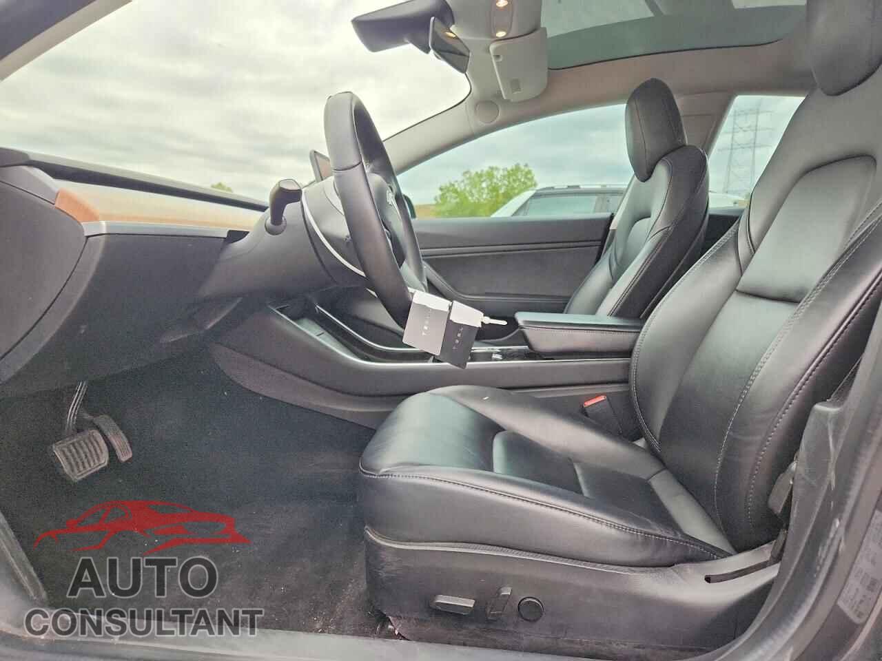TESLA MODEL 3 2019 - 5YJ3E1EA5KF434344