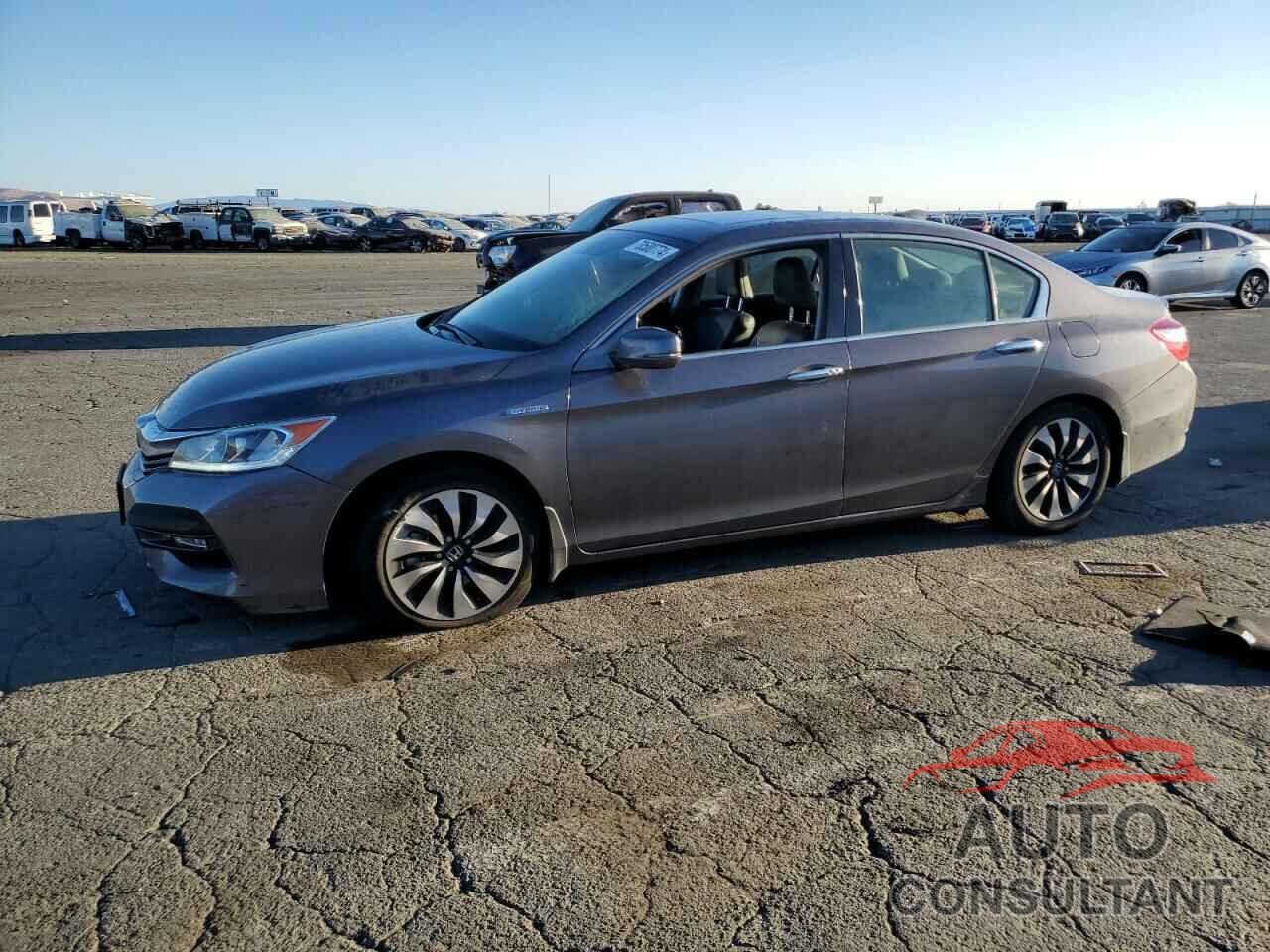 HONDA ACCORD 2017 - JHMCR6F57HC031800