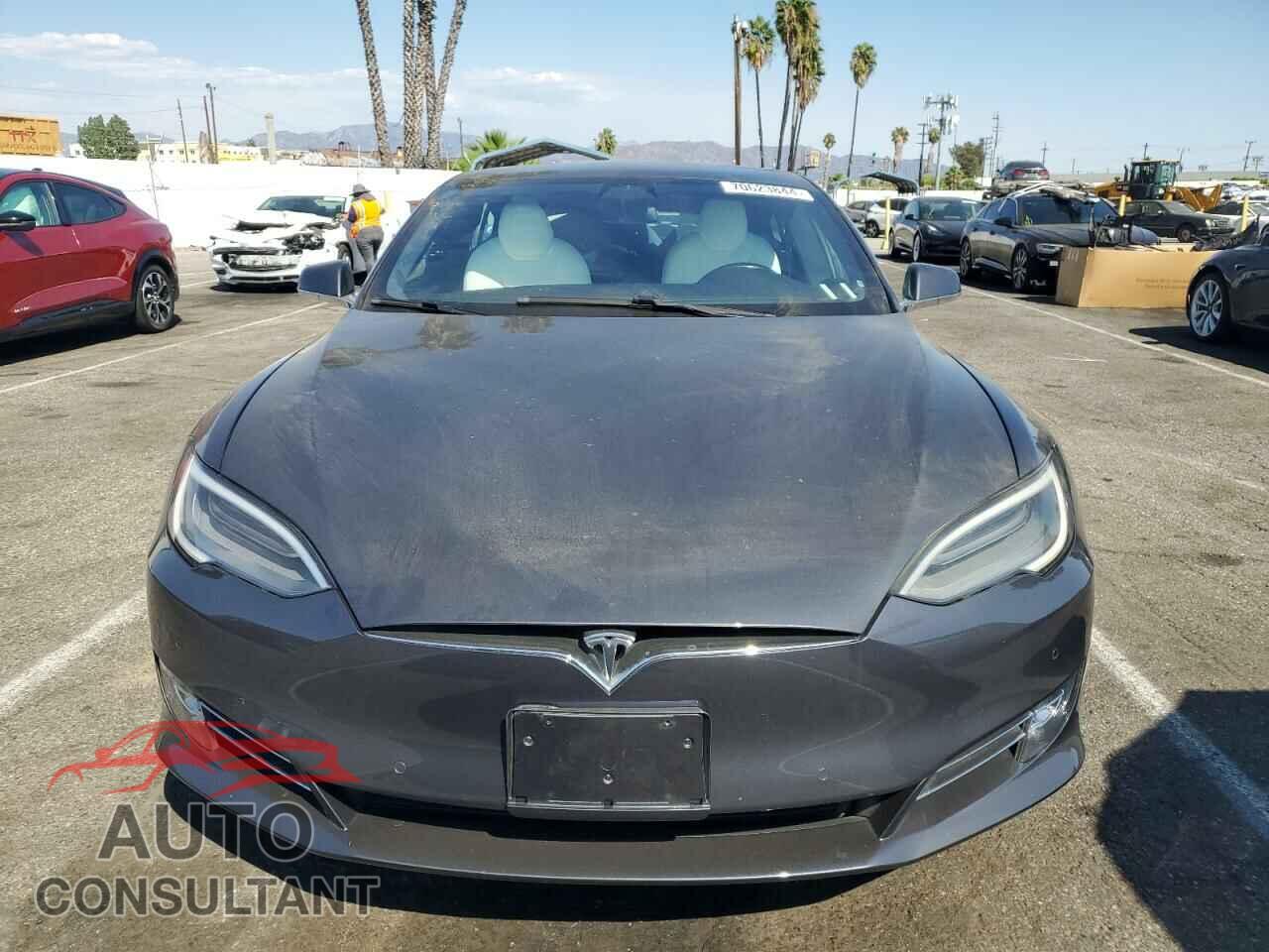 TESLA MODEL S 2021 - 5YJSA1E28MF425611