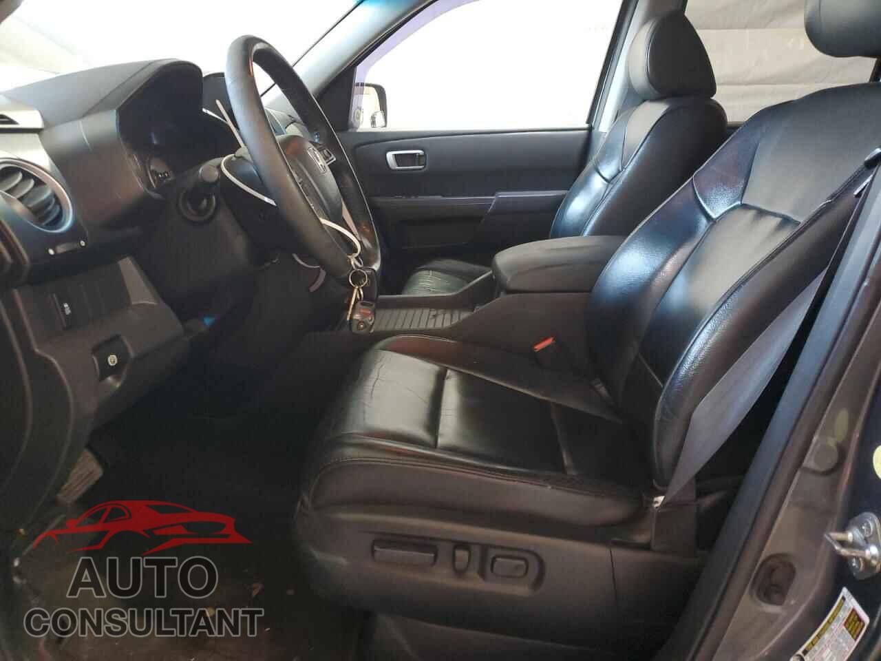 HONDA PILOT 2012 - 5FNYF4H52CB035167