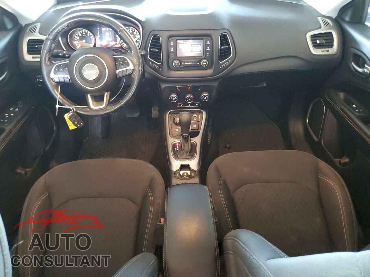 JEEP COMPASS 2018 - 3C4NJDAB2JT231173