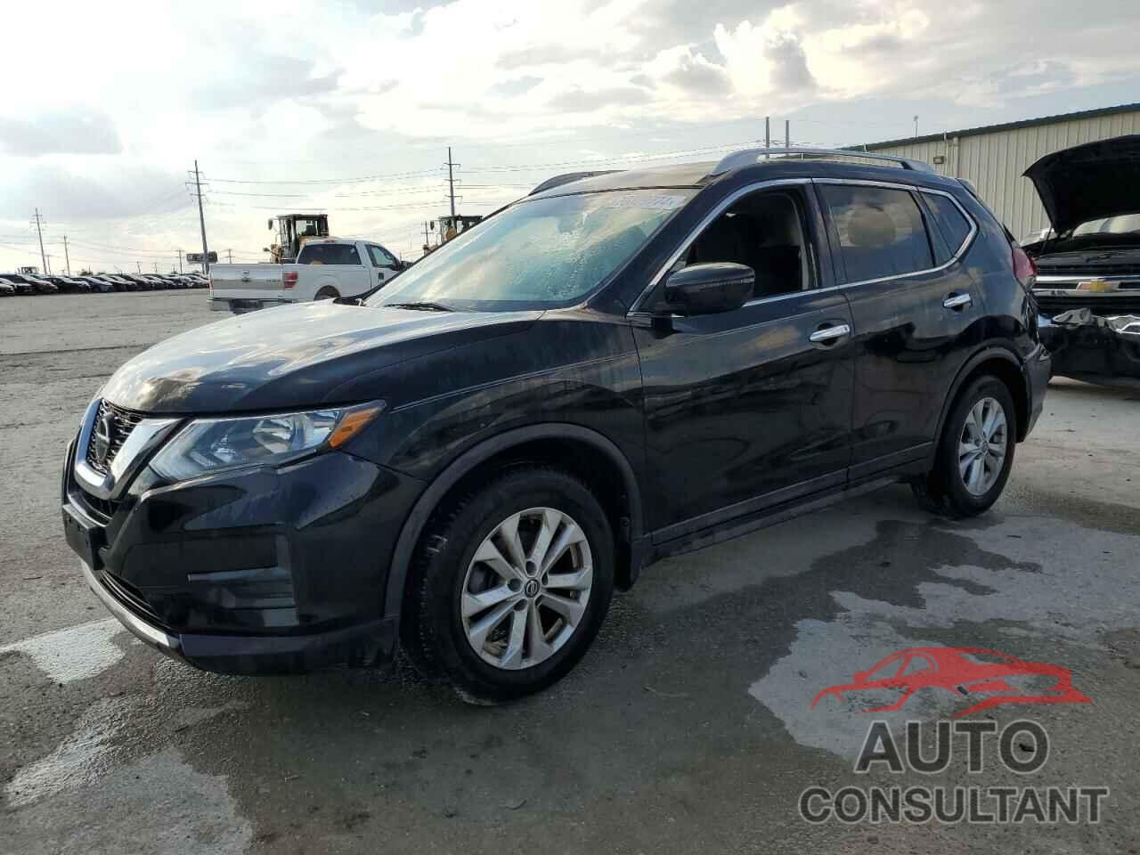 NISSAN ROGUE 2018 - 5N1AT2MT3JC843519