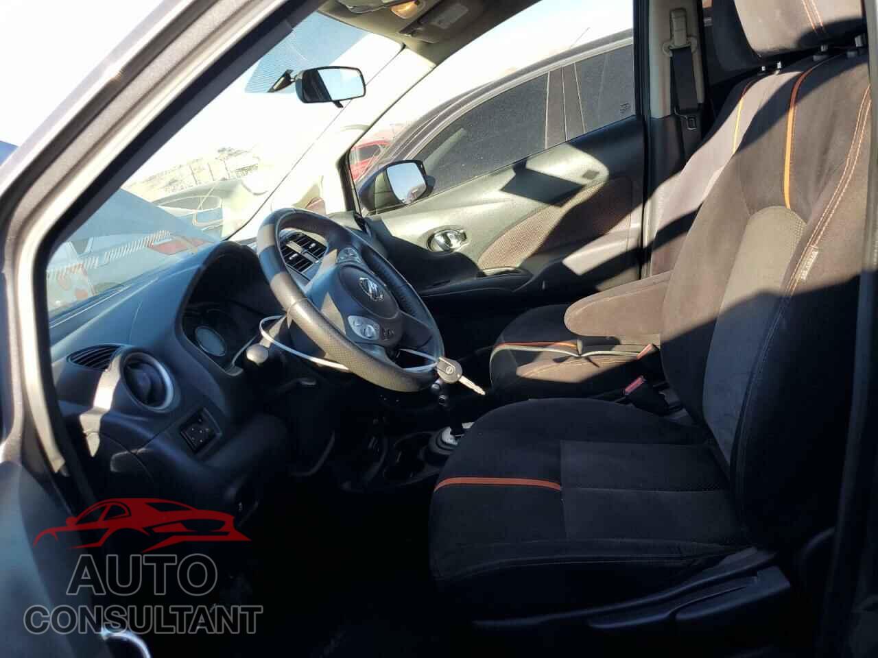 NISSAN VERSA 2017 - 3N1CE2CP4HL366905