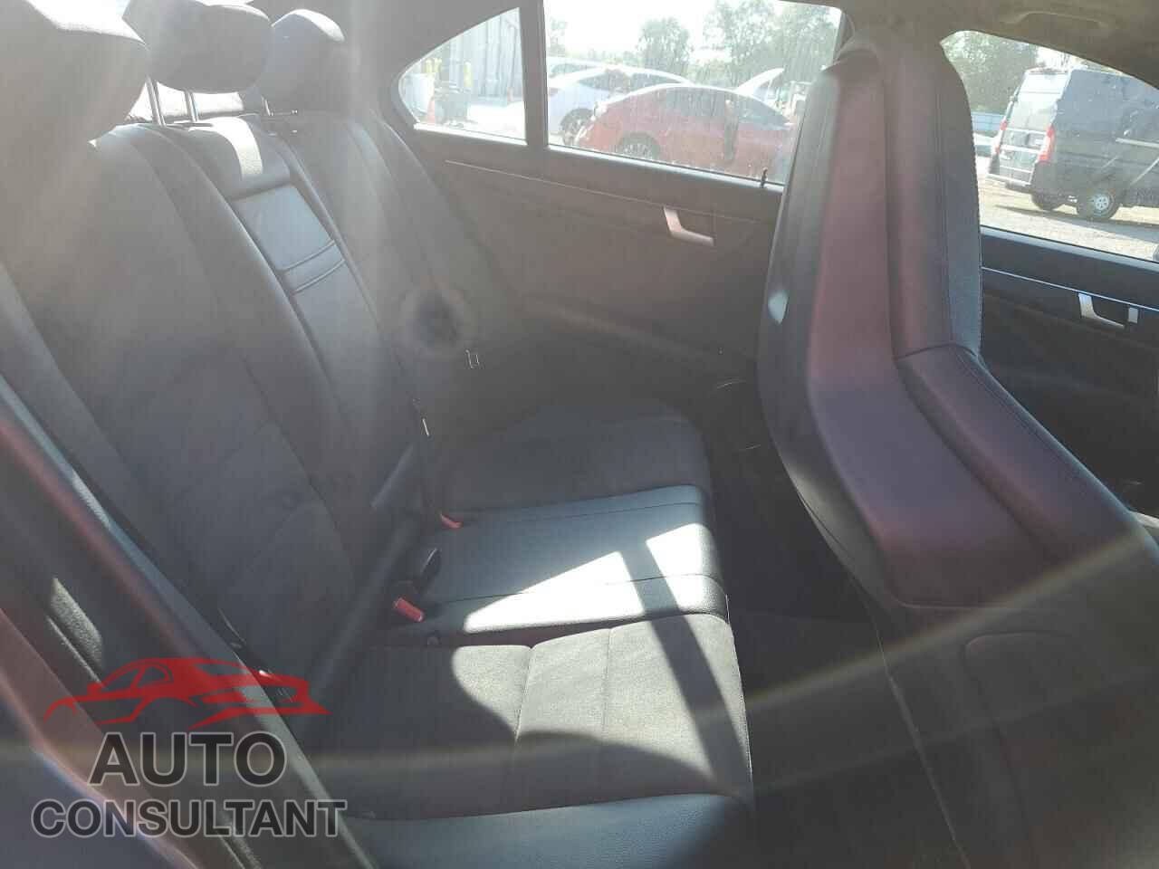 MERCEDES-BENZ C-CLASS 2012 - WDDGF7HB2CA626181