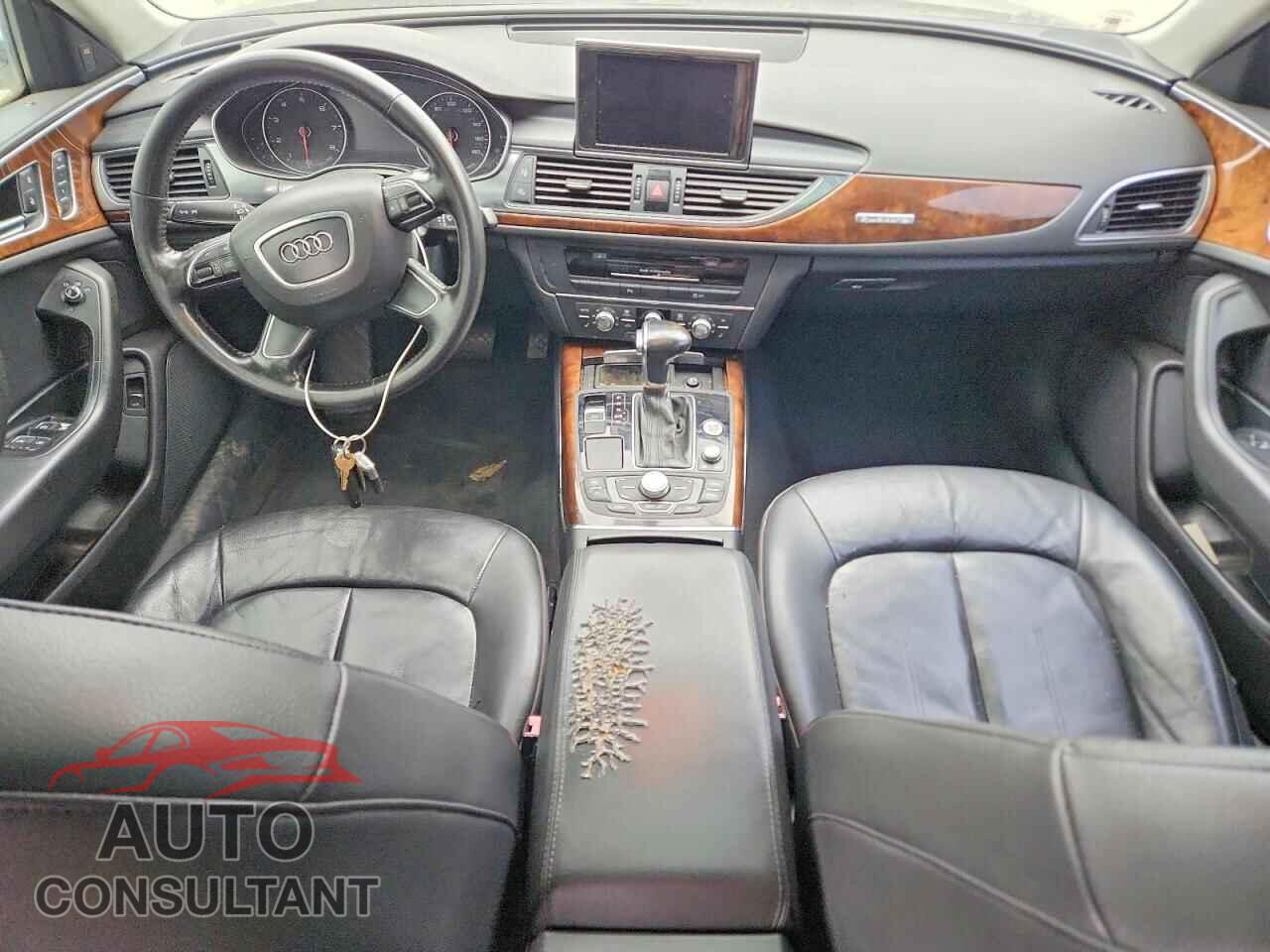 AUDI A6 2012 - WAUGGAFC8CN083232