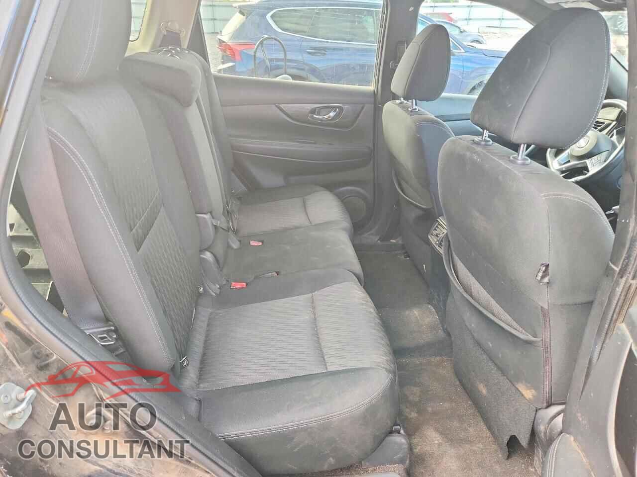 NISSAN ROGUE 2017 - KNMAT2MVXHP513711