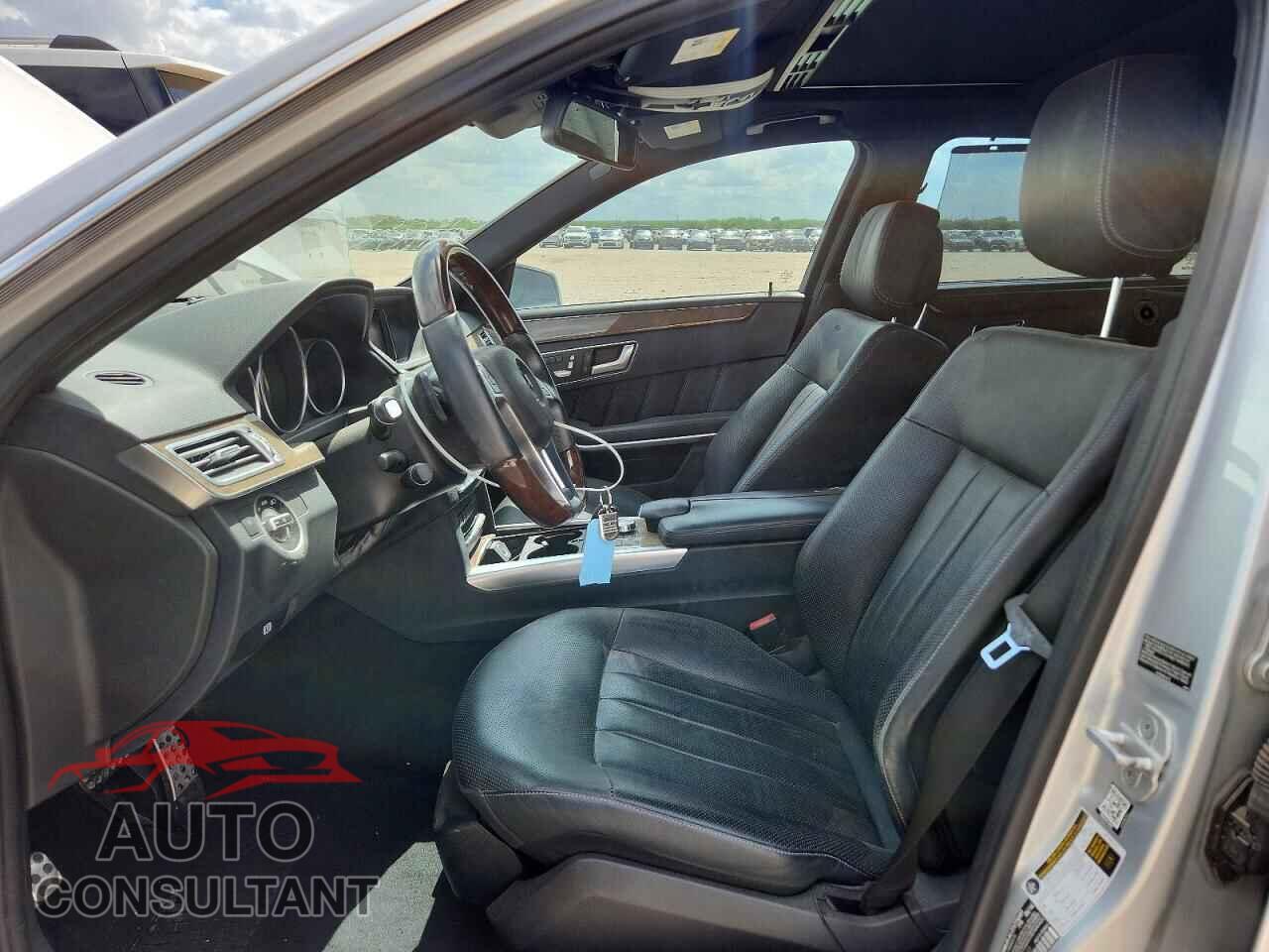 MERCEDES-BENZ E-CLASS 2015 - WDDHF0EB0FB093133