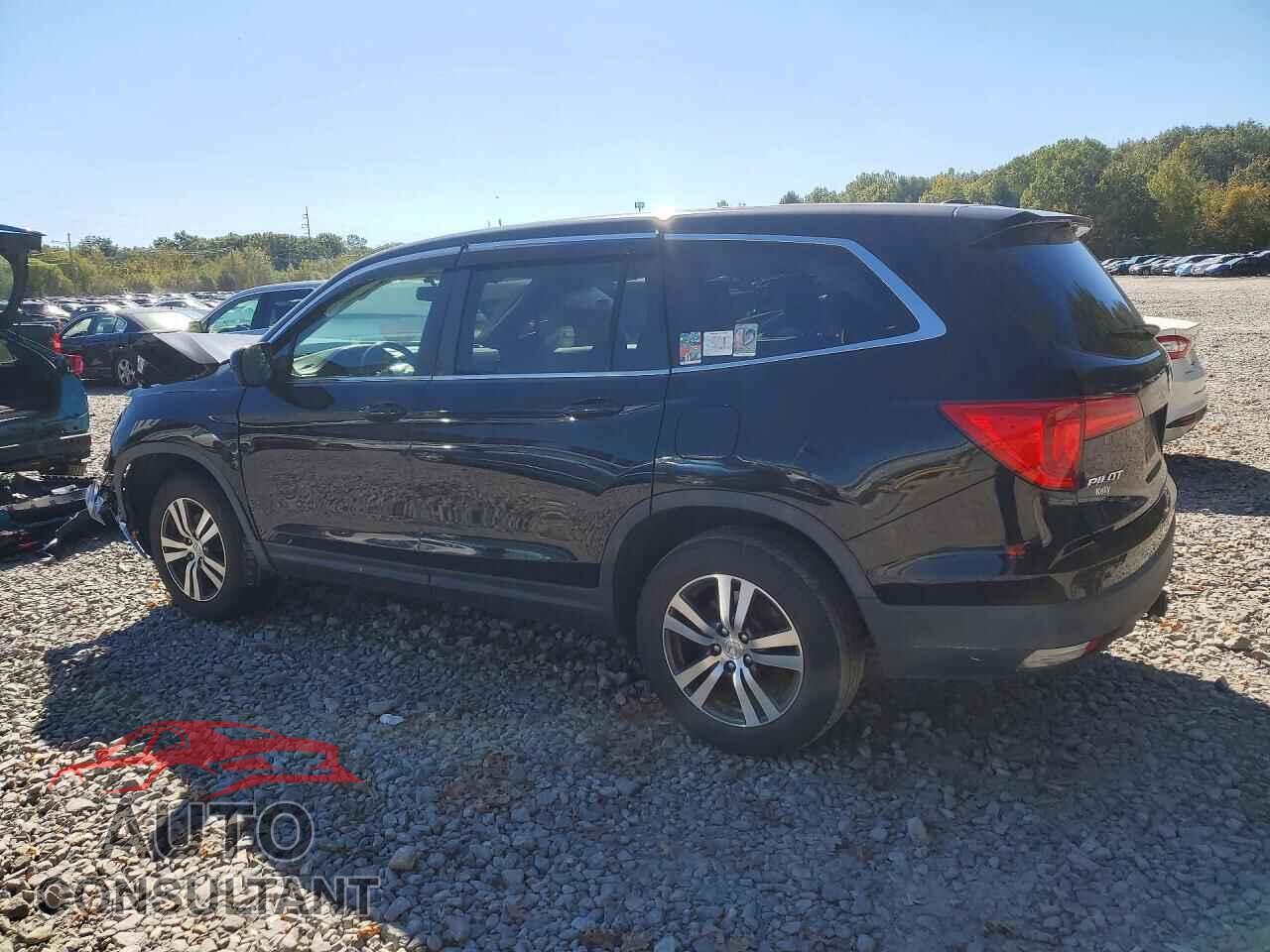 HONDA PILOT 2017 - 5FNYF6H82HB070272