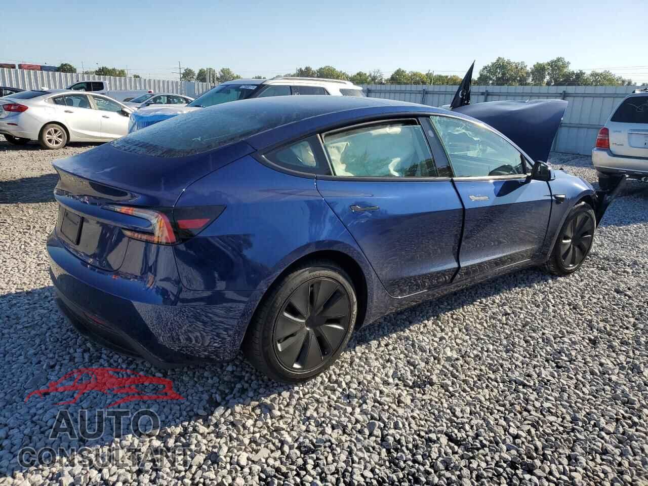 TESLA MODEL 3 2024 - 5YJ3E1EA1RF784502