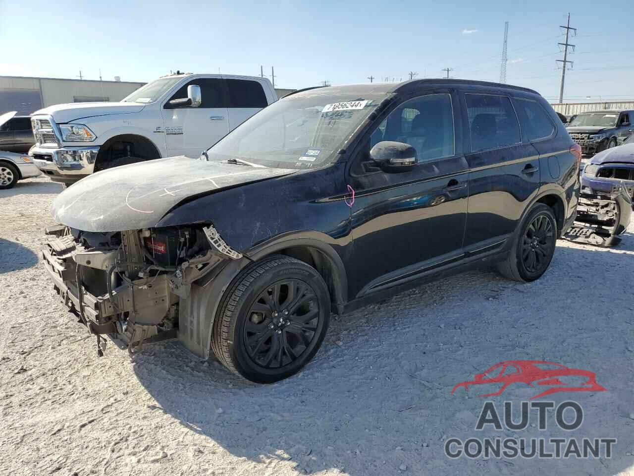 MITSUBISHI OUTLANDER 2018 - JA4AD3A34JZ029608