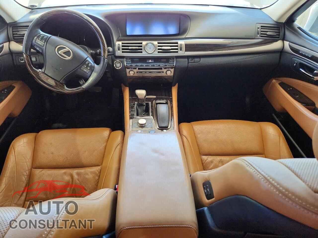 LEXUS LS460 2013 - JTHCL5EF4D5015557