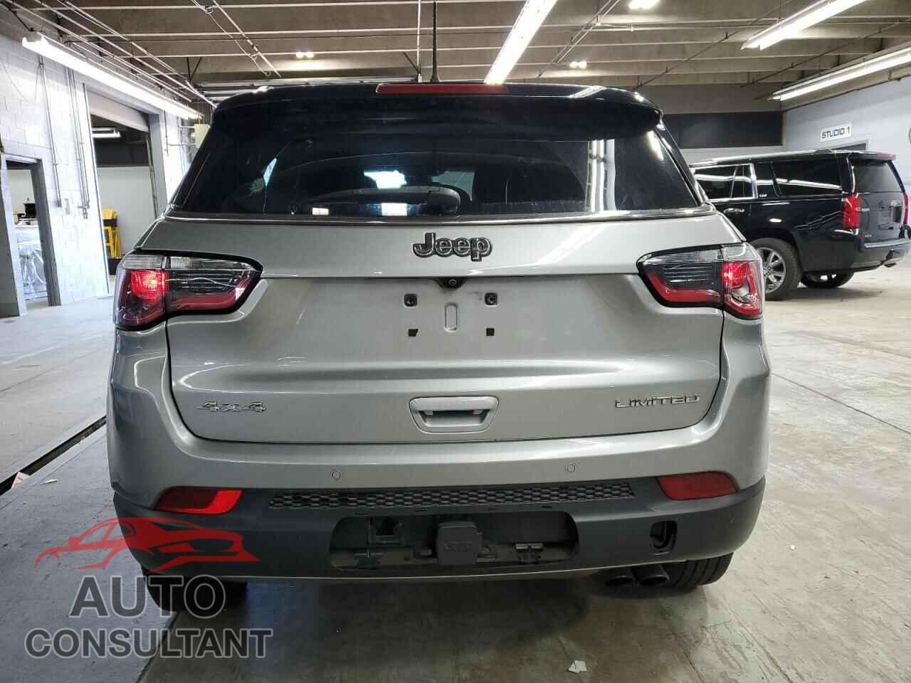JEEP COMPASS 2018 - 3C4NJDCB3JT456151
