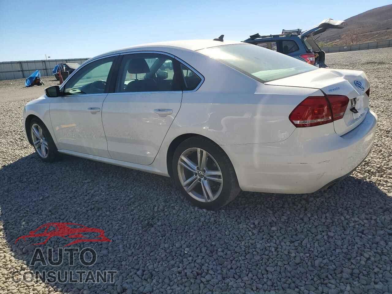 VOLKSWAGEN PASSAT 2014 - 1VWBP7A3XEC003626