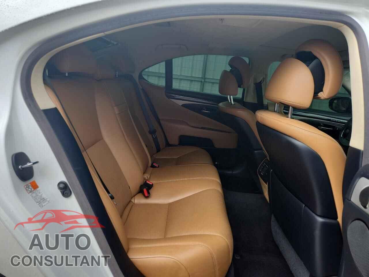 LEXUS LS460 2015 - JTHCL5EF4F5025217