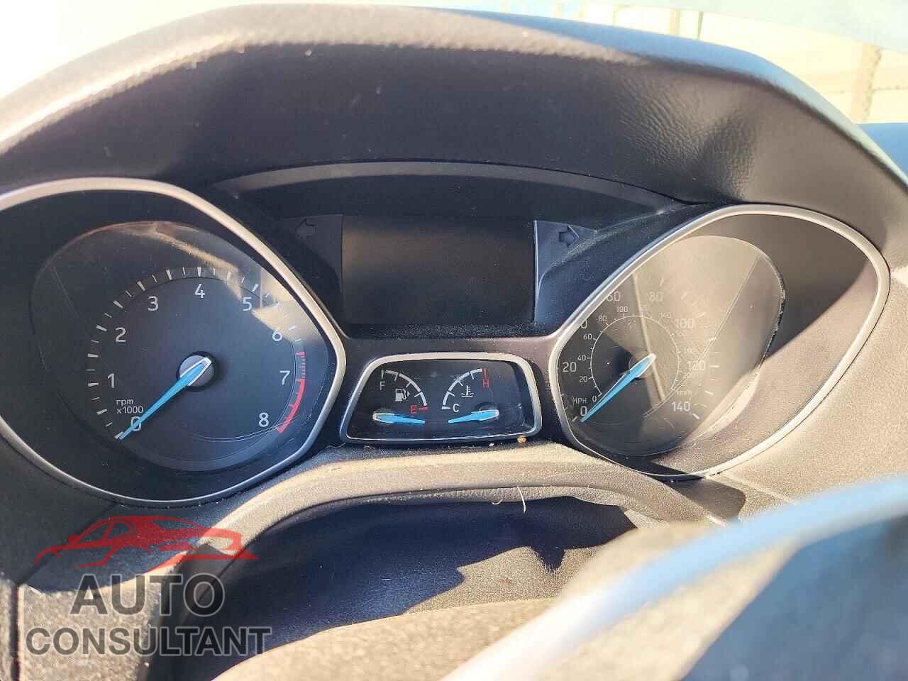 FORD FOCUS 2015 - 1FADP3F25FL257191