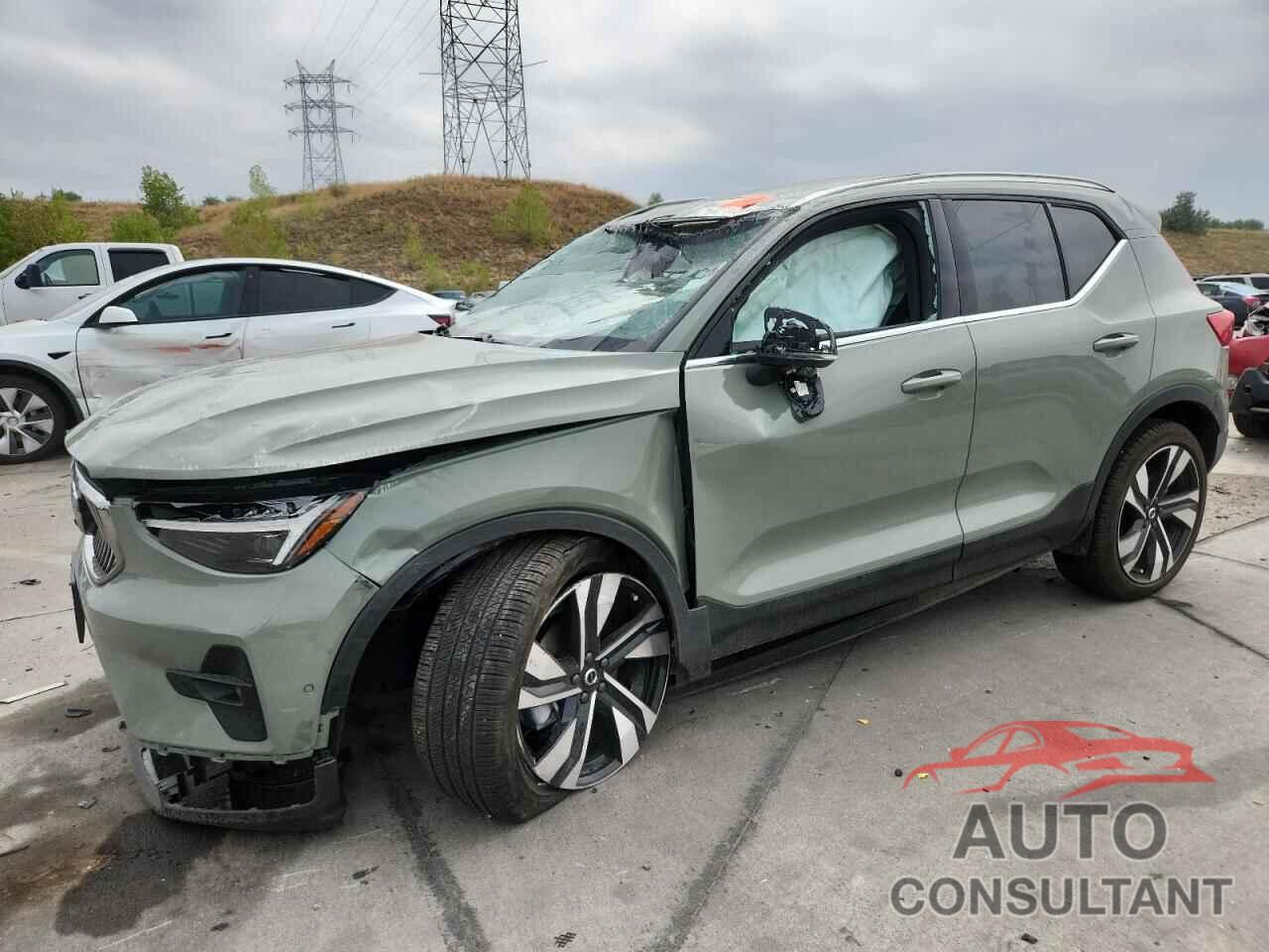 VOLVO XC40 ULTRA 2025 - YV4L12UF3S2579879