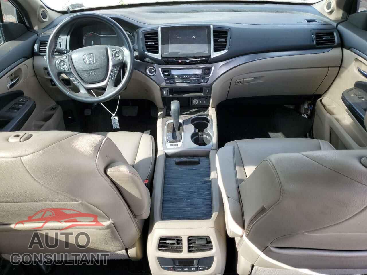 HONDA PILOT 2018 - 5FNYF6H52JB023822