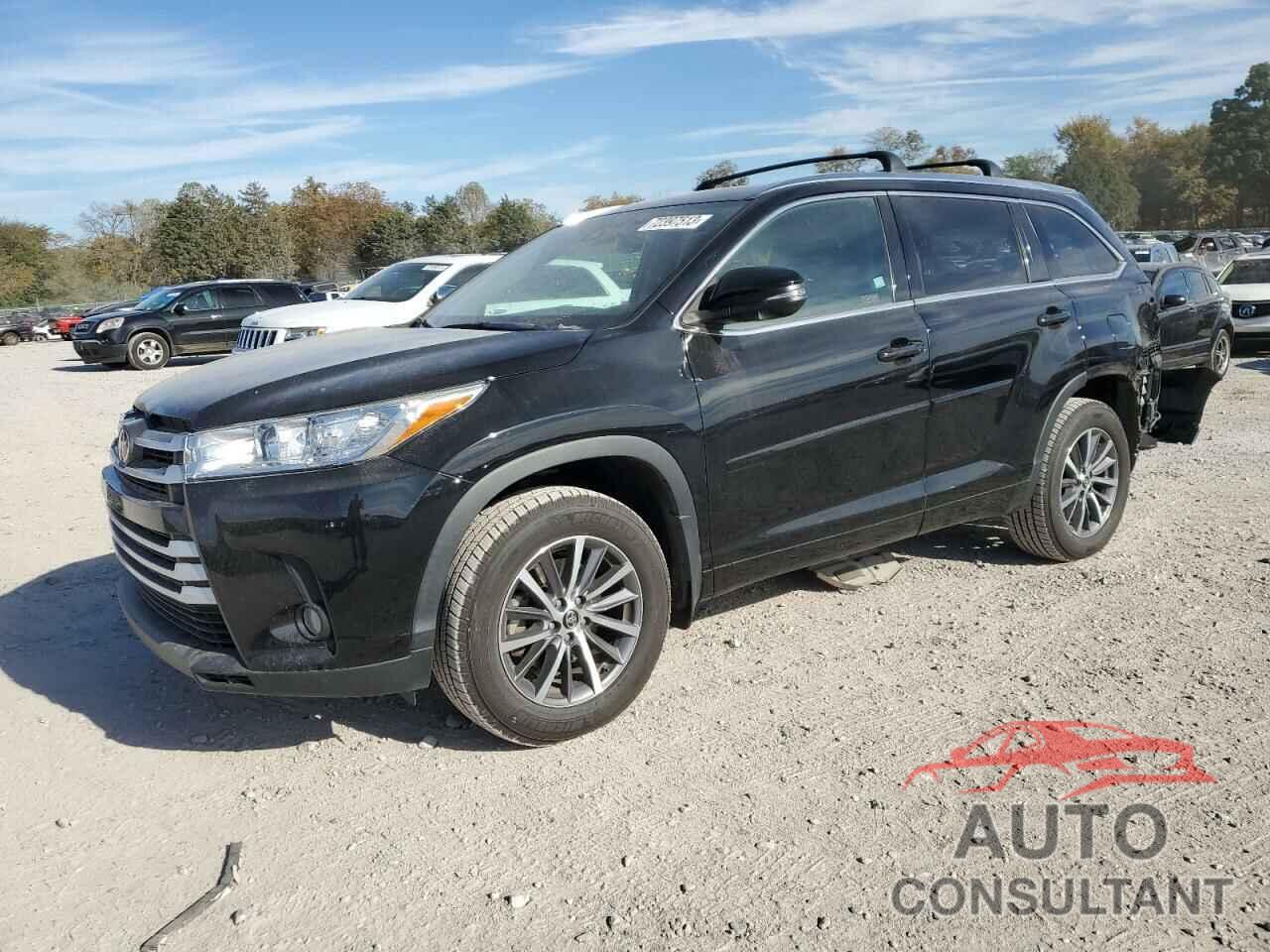 TOYOTA HIGHLANDER 2018 - 5TDJZRFH9JS534947
