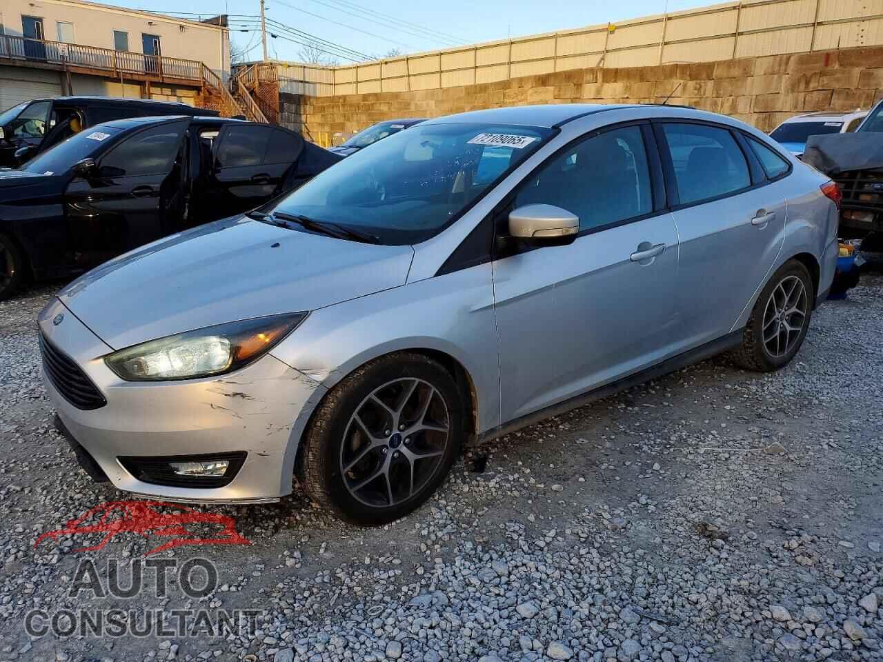 FORD FOCUS 2017 - 1FADP3FE5HL340360