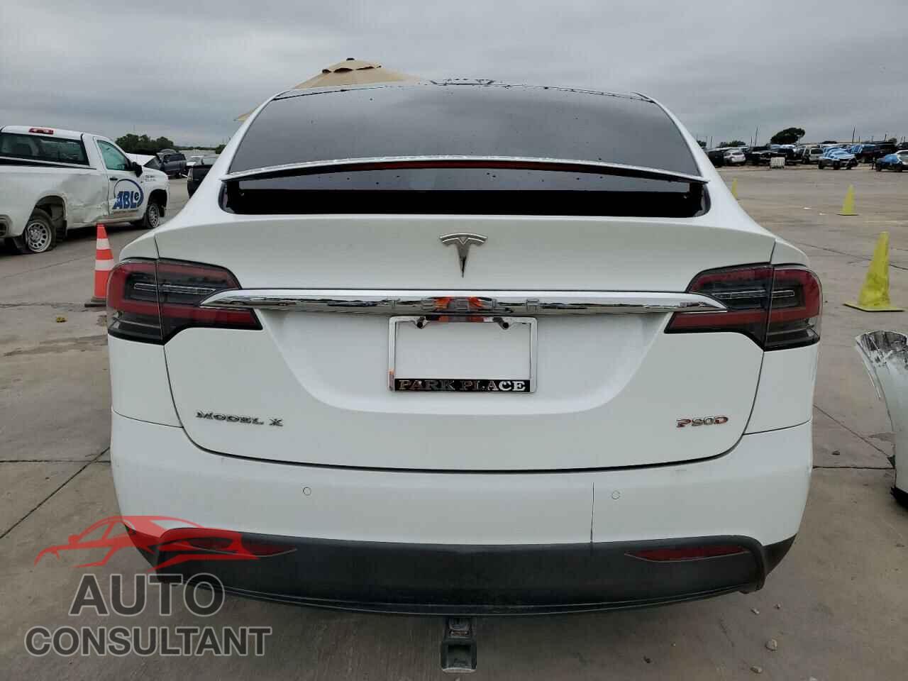 TESLA MODEL X 2016 - 5YJXCAE43GF003672