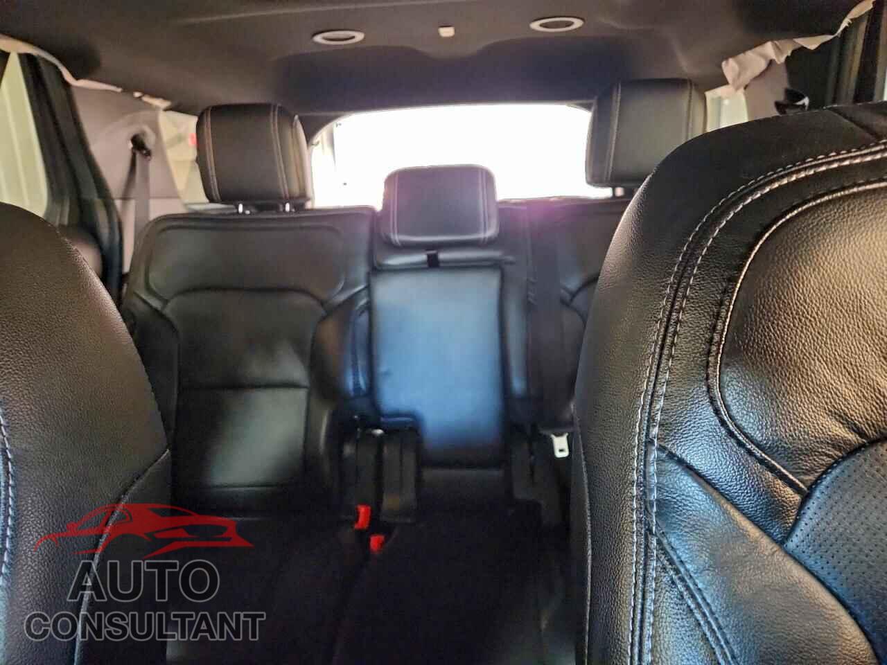 FORD EXPLORER 2018 - 1FM5K8F81JGB28005