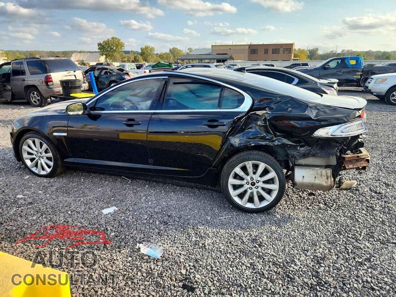 JAGUAR XF 2013 - SAJWJ0EF0D8S86865