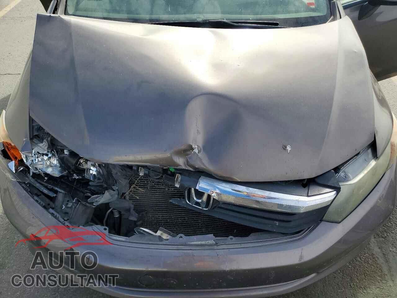 HONDA CIVIC 2012 - 2HGFB2F54CH588666