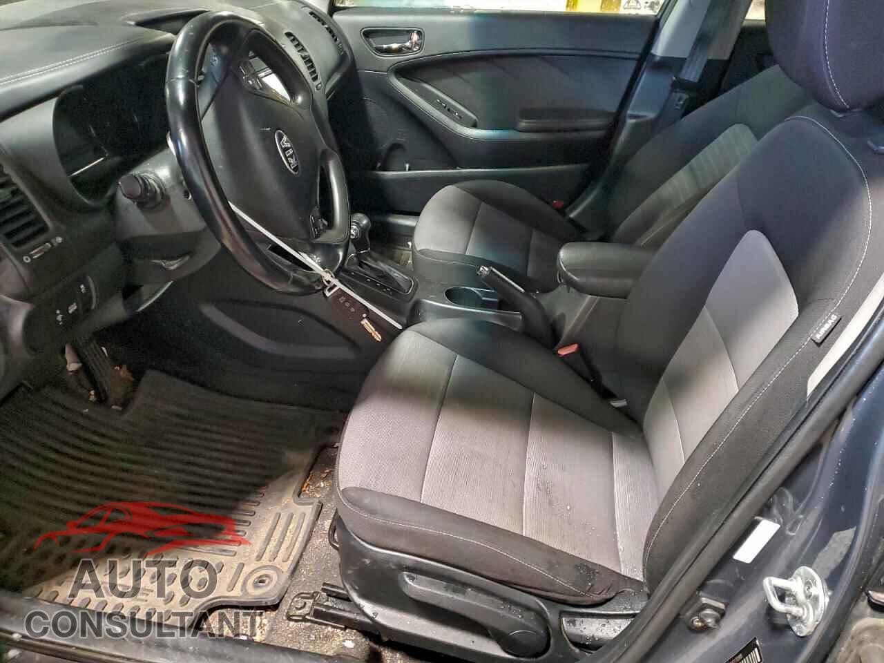 KIA FORTE 2016 - KNAFX5A87G5627098
