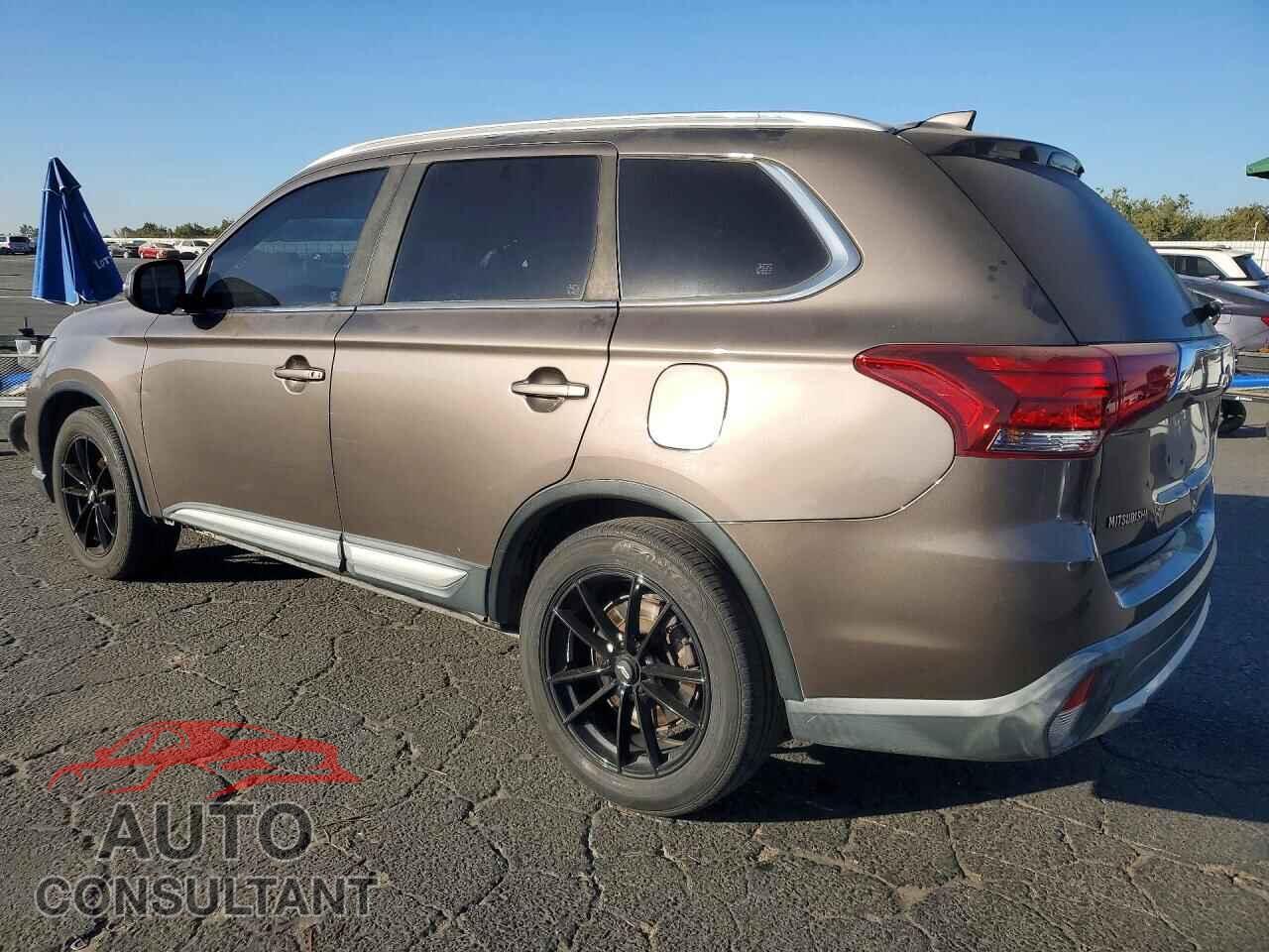 MITSUBISHI OUTLANDER 2017 - JA4AD3A36HZ018829