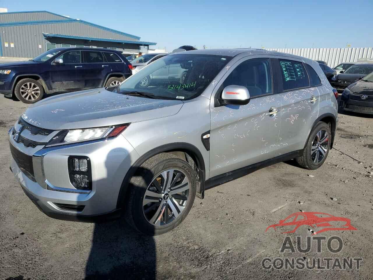 MITSUBISHI OUTLANDER 2023 - JA4ARUAU4PU005007