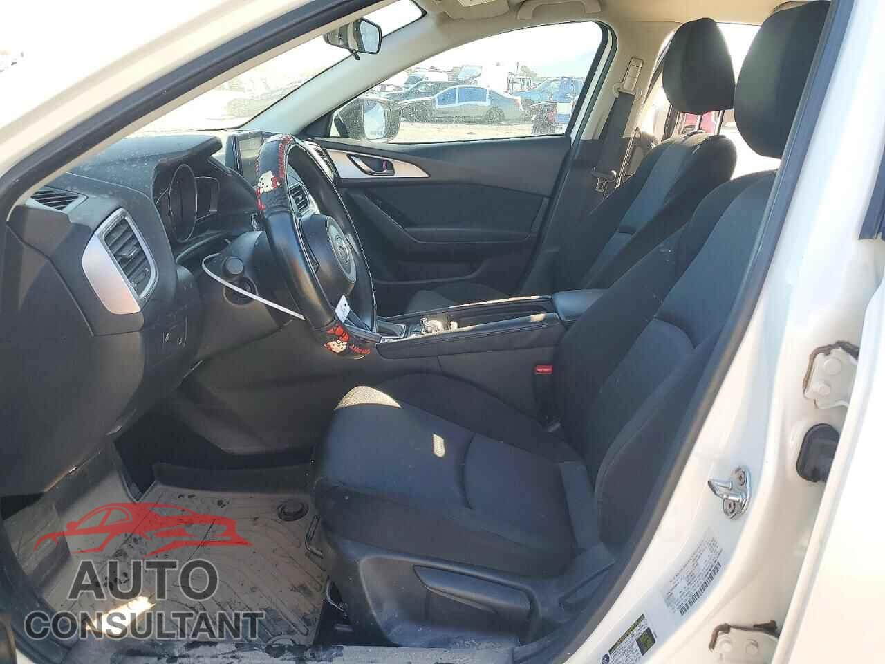 MAZDA 3 2017 - 3MZBN1K70HM103063