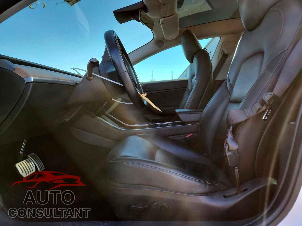 TESLA MODEL 3 2018 - 5YJ3E1EB7JF072671