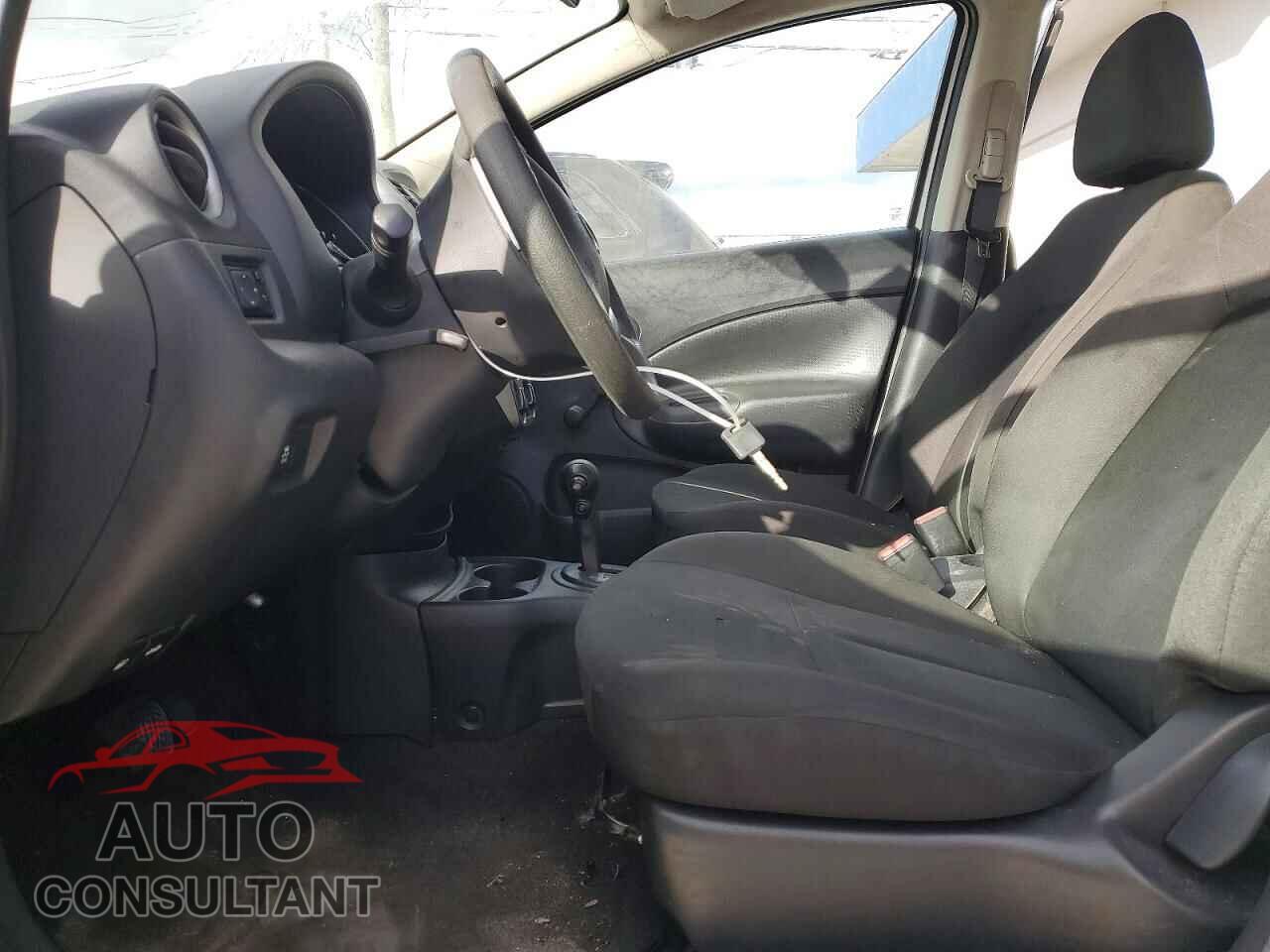 NISSAN VERSA 2015 - 3N1CE2CPXFL444441