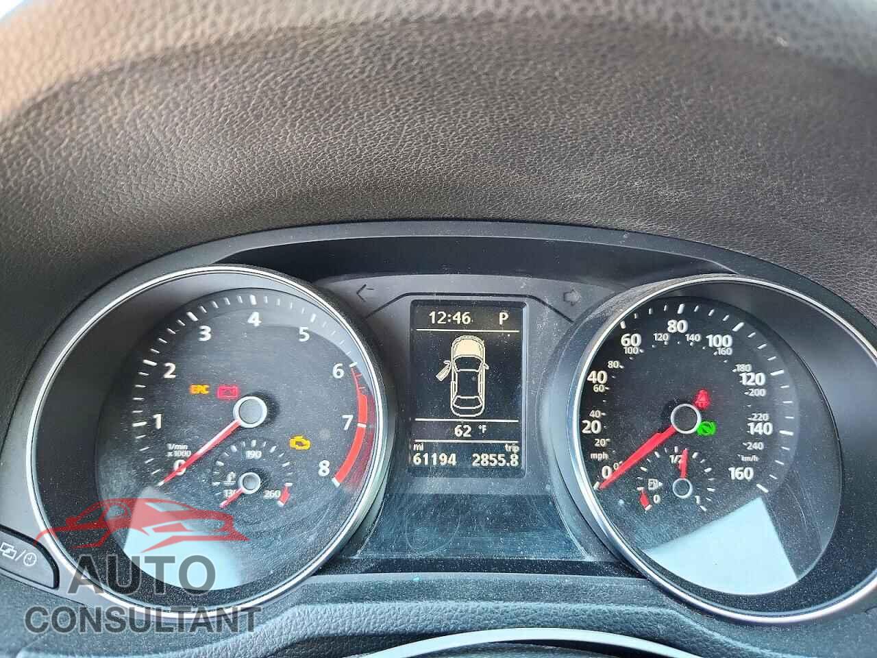 VOLKSWAGEN PASSAT 2017 - 1VWAT7A33HC004676