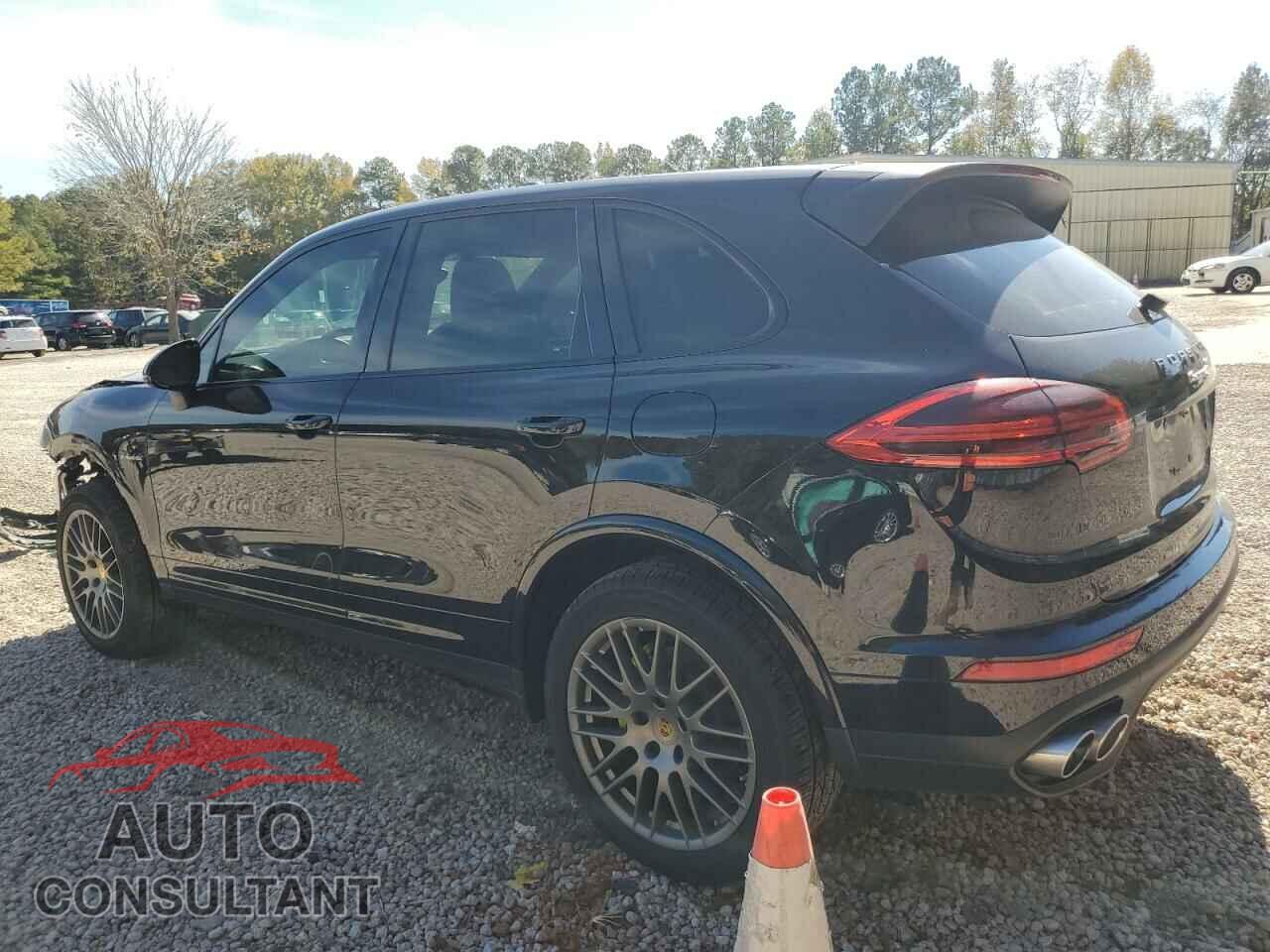 PORSCHE CAYENNE 2018 - WP1AE2A29JLA70810