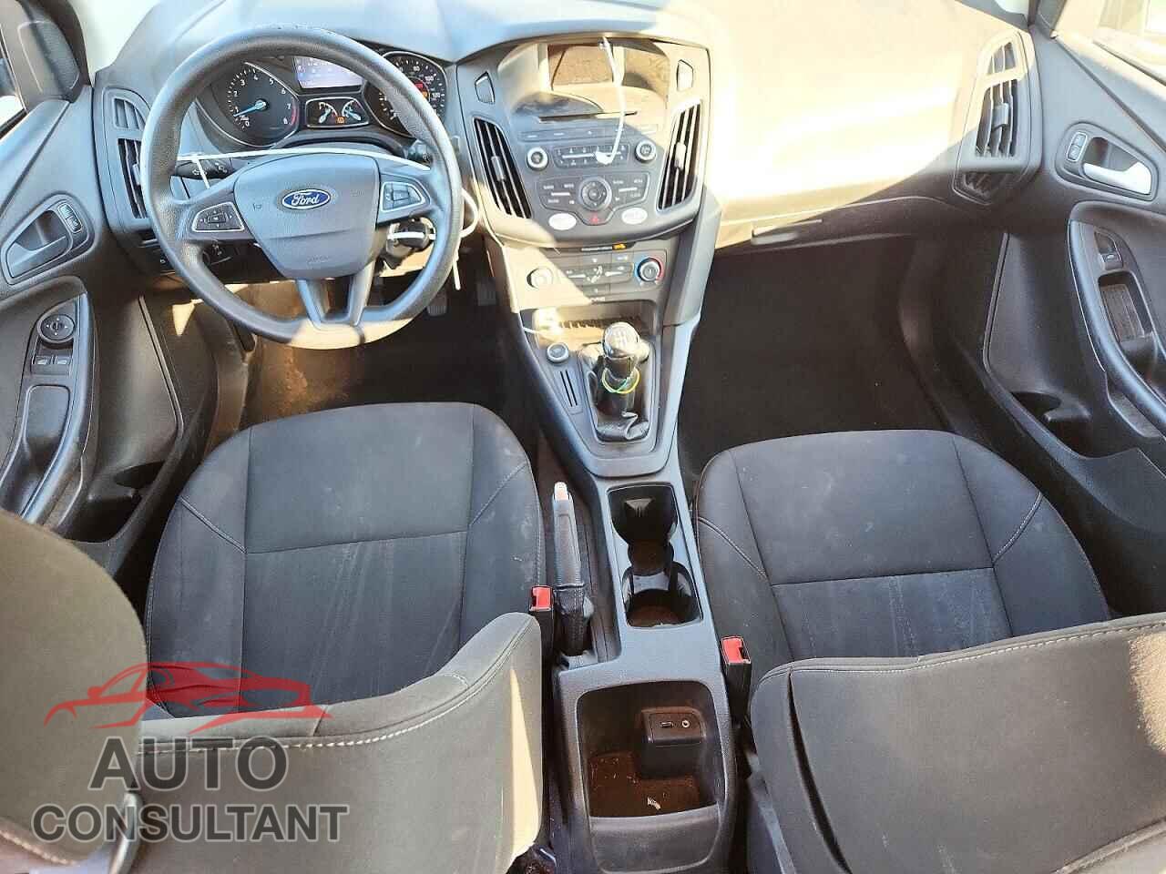 FORD FOCUS 2016 - 1FADP3E26GL274679
