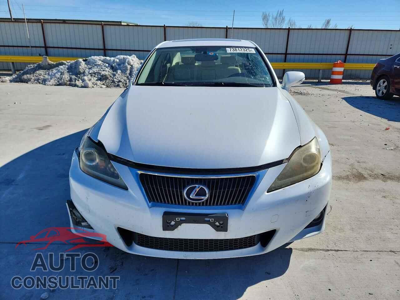 LEXUS IS 2013 - JTHCF5C22D5063467