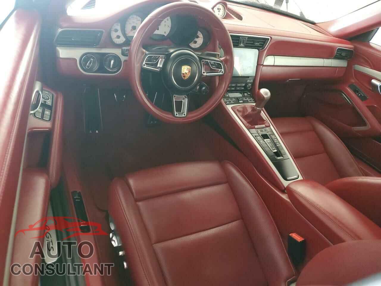 PORSCHE 911 2018 - WP0BB2A92JS134509