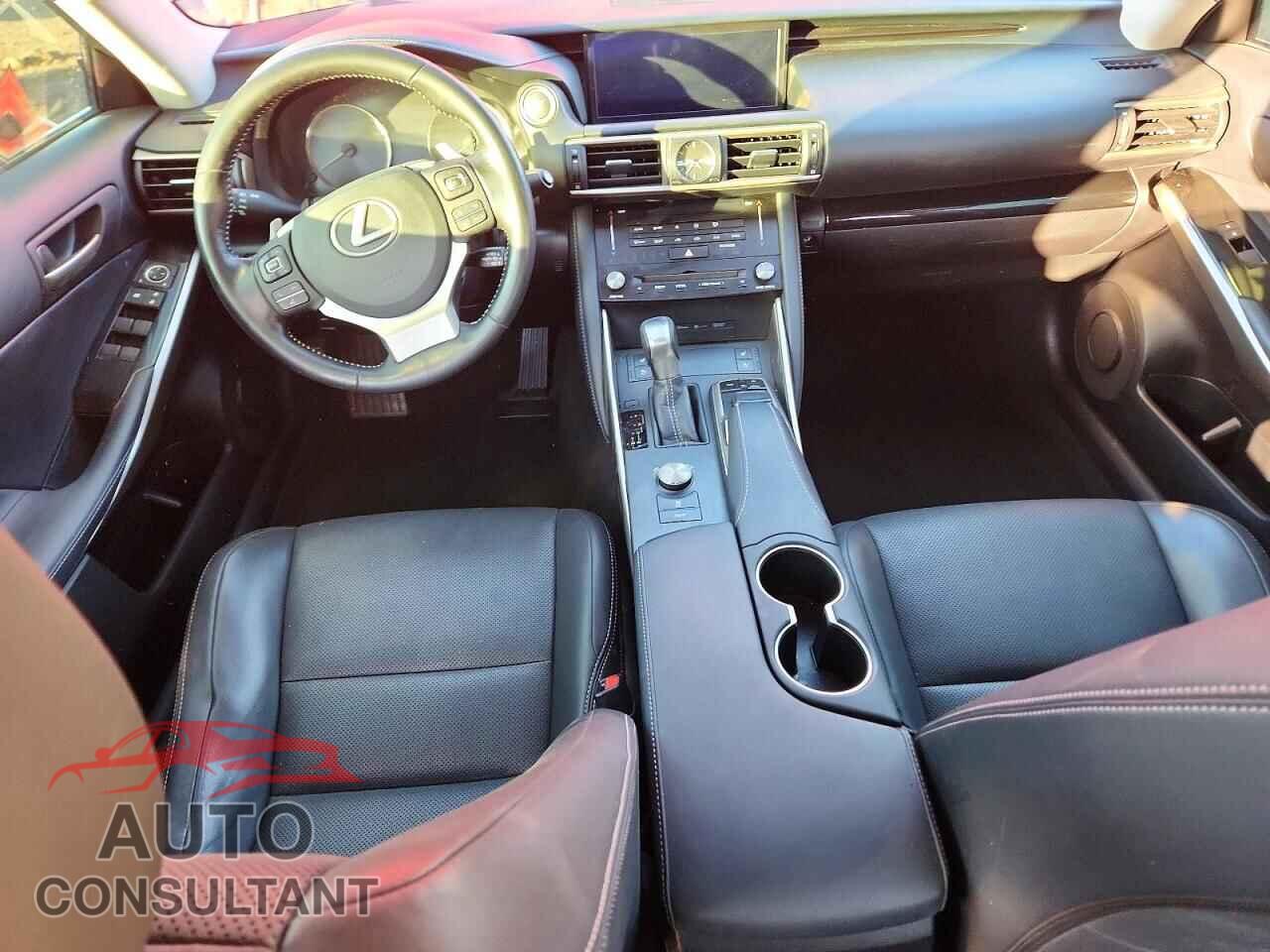 LEXUS IS 2017 - JTHBA1D22H5046160